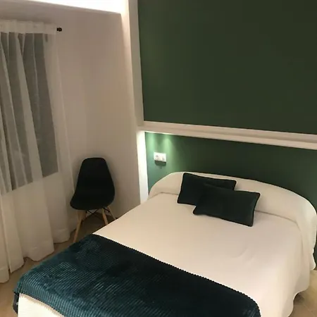 بيت ضيافة Leon Torreorgaz